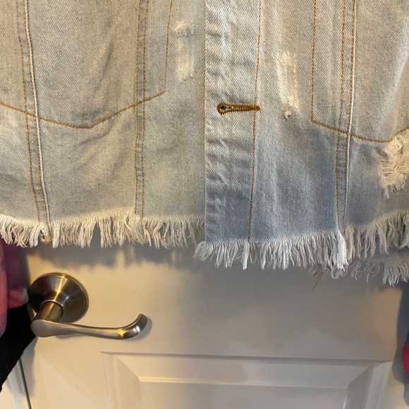 Denim jacket with hood - Picture 3 of 4